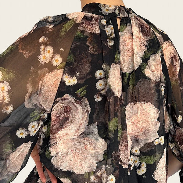 Erdem soepelvallende zijden top met bloemenprint