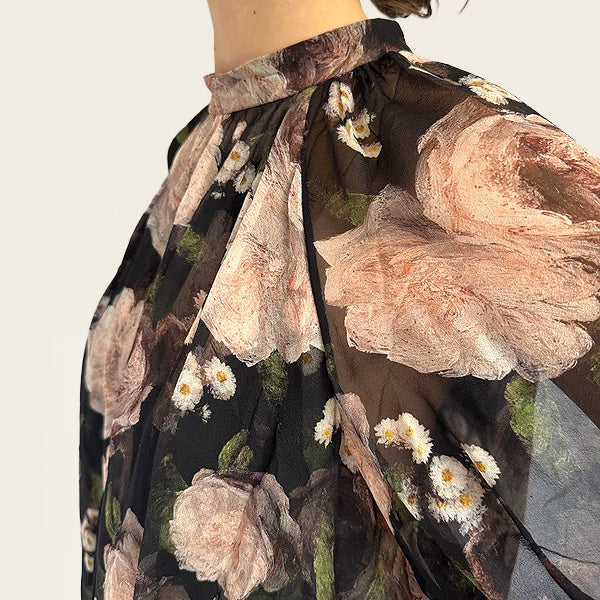 Erdem soepelvallende zijden top met bloemenprint
